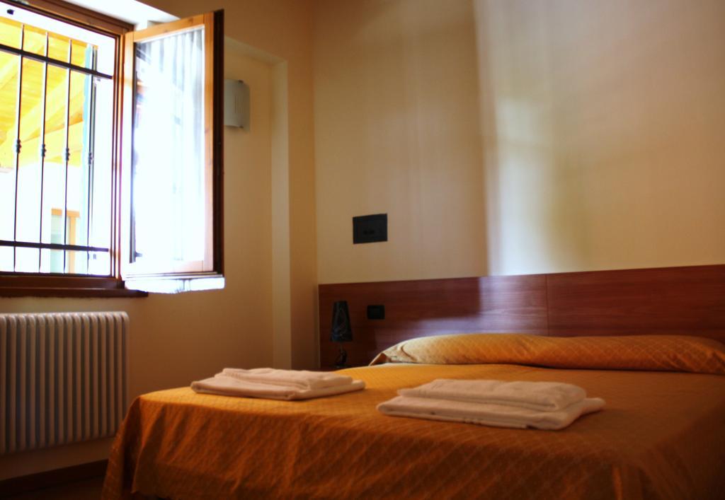 Hotel Bed&Wine Negrar Habitación foto
