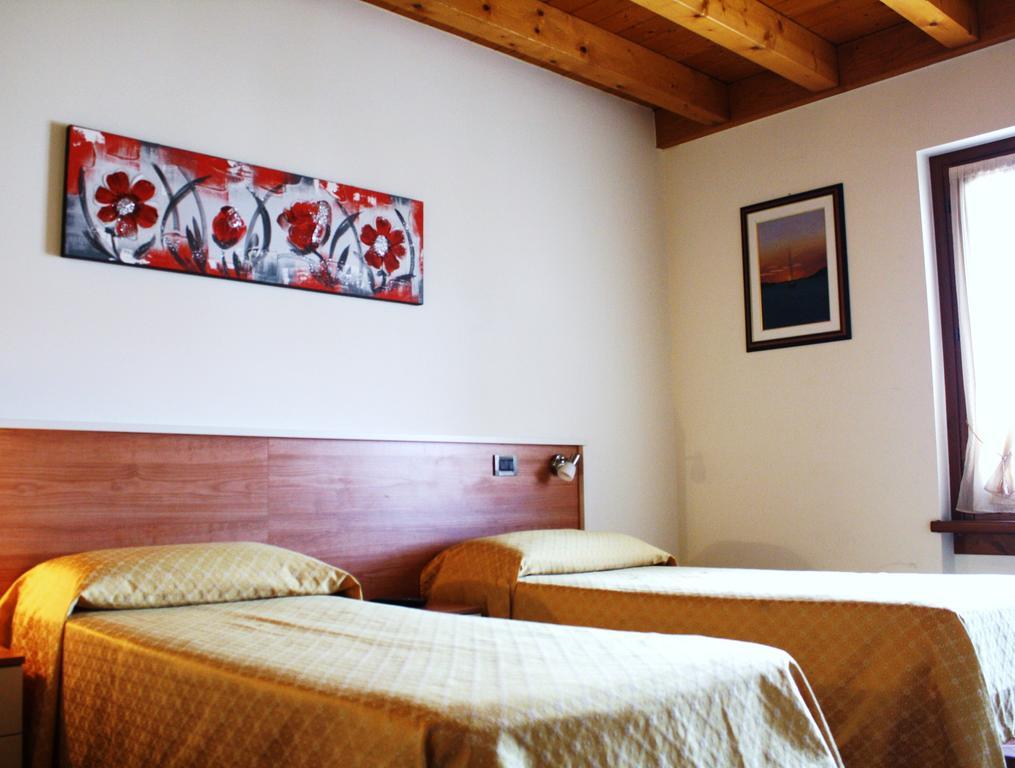 Hotel Bed&Wine Negrar Habitación foto